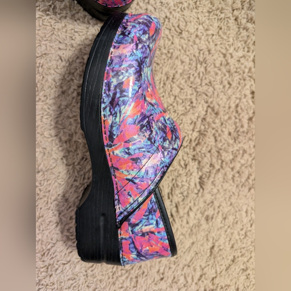 Dansko Clogs Color Burst NWT - Picture 4 of 5